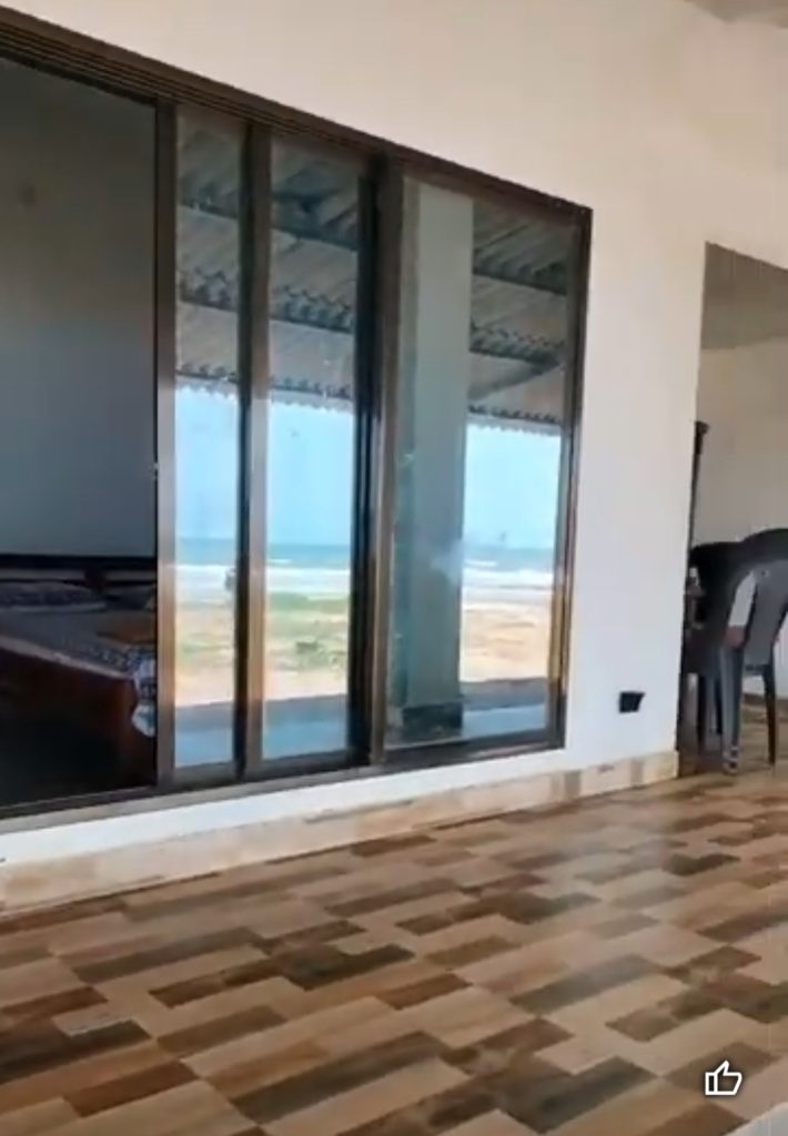 4rooms Beachside homestay